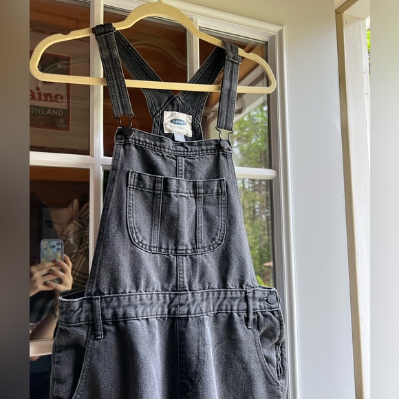 Black Overalls barely worn! size small - Picture 1 of 5